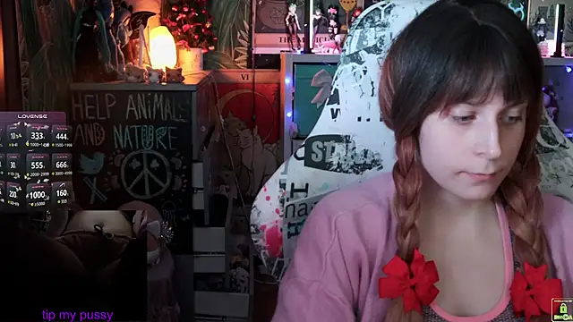 ShiroiFubuki online show from March 22, 2025, 6:58 pm