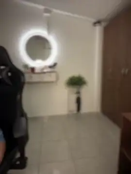 Lia flowers online show from October 23, 2025, 2:00 am