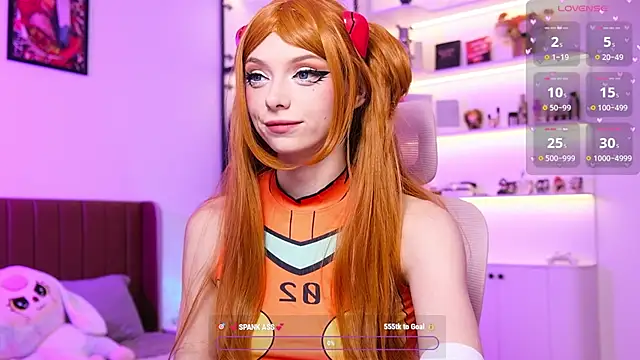 HolliWould  online show from April 9, 2026, 10:31 am