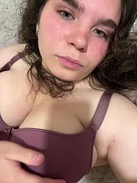 Mia Brackenridge26 online show from August 2, 2026, 9:52 am