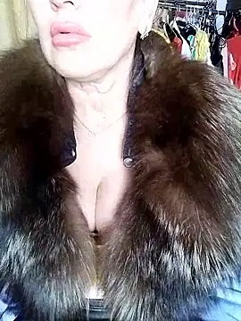 lindaledi2 online show from January 19, 2026, 4:27 am