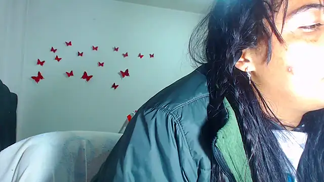 AmaraRoberts420 online show from October 28, 2025, 12:47 am