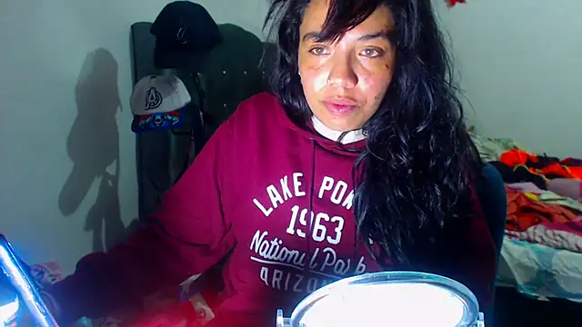 AmaraRoberts420 online show from November 29, 2025, 7:39 pm