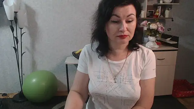 BeatriksS online show from February 11, 2025, 5:07 pm