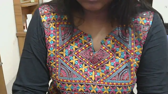 esita 1212 online show from March 13, 2026, 1:34 am