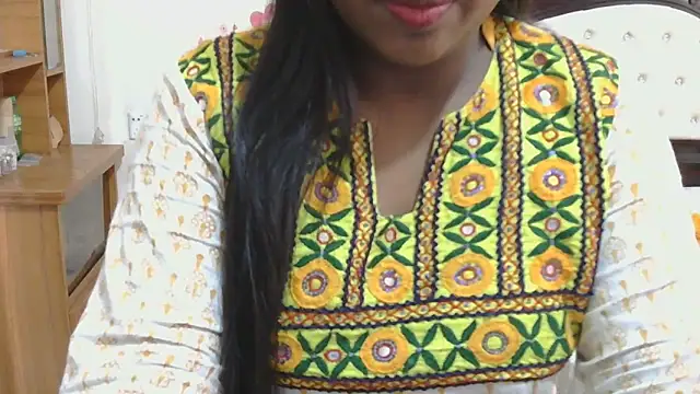 Snapshot of esita_1212 chatting on May 2, 2026, 1:21 am esita 1212 online show from May 2, 2026, 1:21 am
