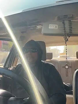 Dick 6inches online show from February 17, 2026, 4:31 am