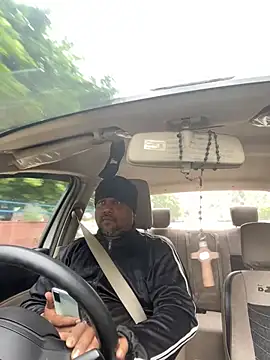 Dick 6inches online show from April 17, 2026, 2:58 am