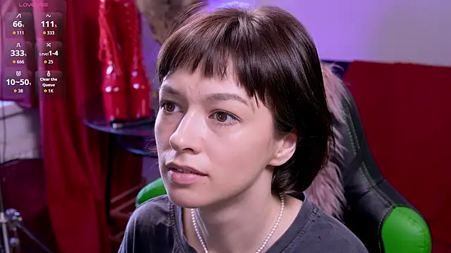 Snapshot of VivianLy_ chatting on April 10, 2026, 6:29 am VivianLy online show from April 10, 2026, 6:29 am