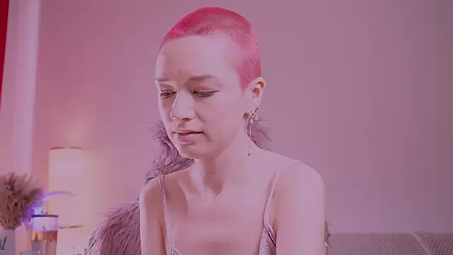 Snapshot of VivianLy_ chatting on May 14, 2026, 10:11 am VivianLy online show from May 14, 2026, 10:11 am