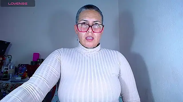 Yessi rousse online show from December 19, 2024, 10:21 pm