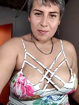 Yessi rousse online show from June 9, 2026, 4:40 pm