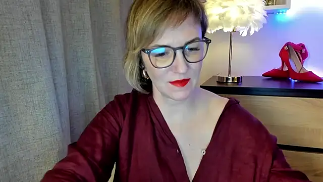 feliziaDesire online show from October 22, 2025, 12:49 pm