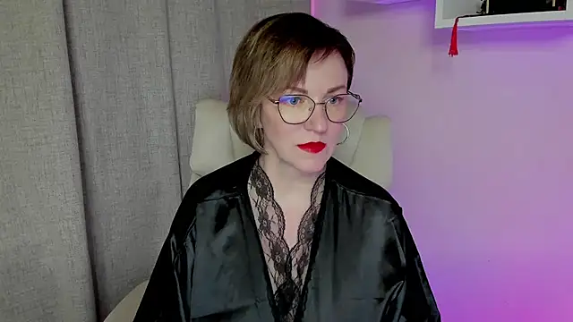 Snapshot of feliziaDesire chatting on May 10, 2026, 8:52 am feliziaDesire online show from May 10, 2026, 8:52 am