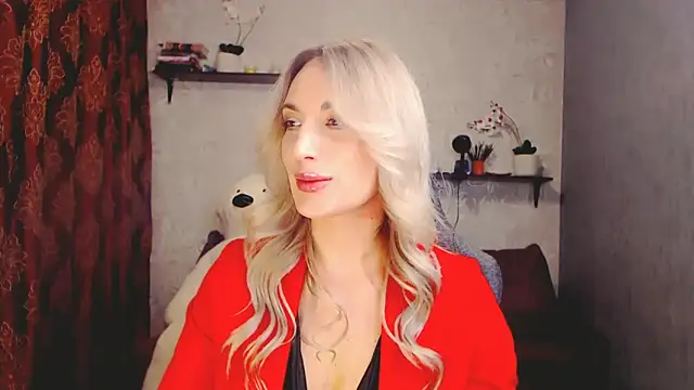 Snapshot of MillaXQueen chatting on February 17, 2025, 2:37 pm MillaXQueen online show from February 17, 2025, 2:37 pm