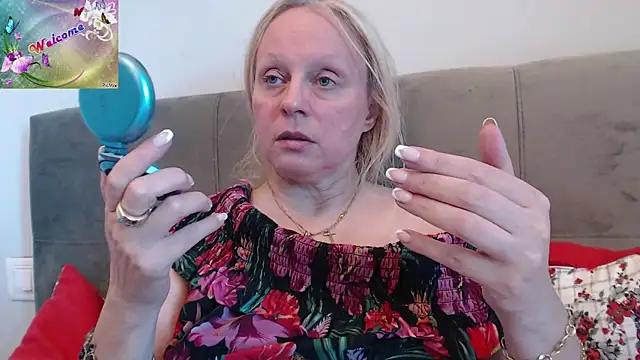 martachatte online show from September 29, 2025, 8:30 am