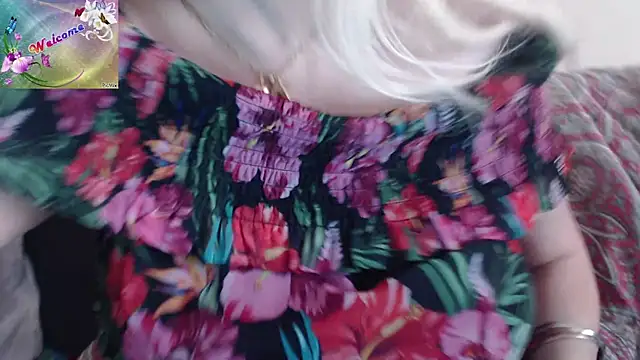 martachatte online show from October 14, 2025, 8:37 am