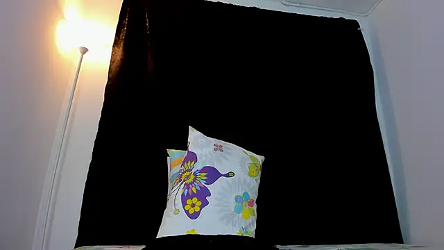 ice grace online show from February 4, 2025, 10:21 am