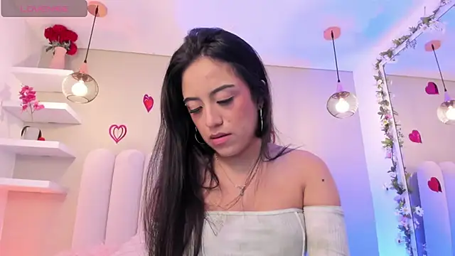 Rebeca jones online show from February 24, 2025, 1:10 pm