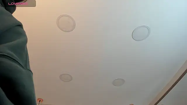 Rebeca jones online show from November 3, 2025, 12:06 pm