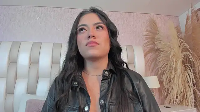 Snapshot of Rebeca_jones chatting on June 10, 2026, 12:26 pm Rebeca jones online show from June 10, 2026, 12:26 pm