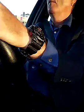 stiffandlubedxh online show from February 17, 2026, 8:15 pm