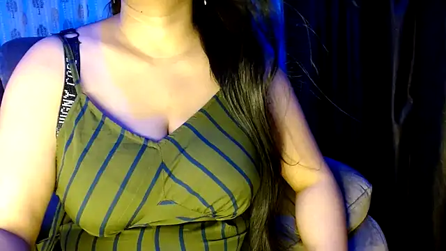 Snapshot of janifer001 chatting on October 16, 2025, 4:52 pm janifer001 online show from October 16, 2025, 4:52 pm