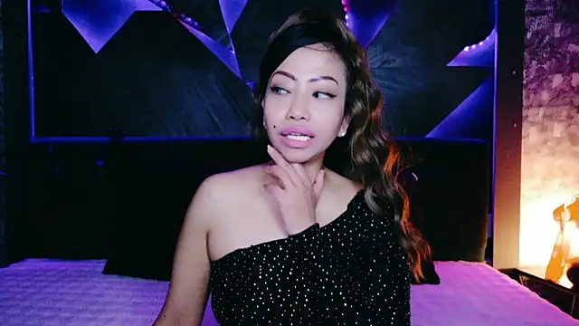 ElyaQuinn online show from March 23, 2026, 7:23 am