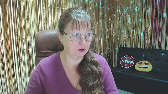 VanessaHotts online show from September 29, 2025, 5:12 am