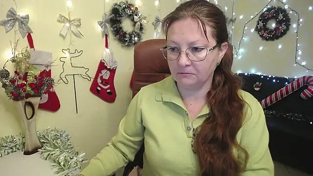 VanessaHotts online show from December 5, 2025, 6:00 am