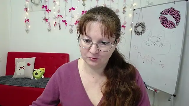 VanessaHotts online show from April 1, 2026, 5:08 am