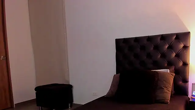 Jenny Carters online show from April 5, 2026, 5:15 am