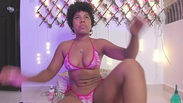 naughty ebonyy online show from April 20, 2026, 2:53 pm