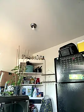 mandjpuff2 online show from October 20, 2025, 11:16 pm