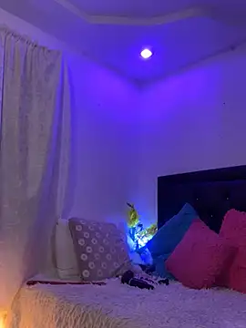 Snapshot of lonely_shewolf chatting on March 1, 2025, 9:48 pm lonely shewolf online show from March 1, 2025, 9:48 pm