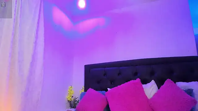 Snapshot of lonely_shewolf chatting on March 8, 2025, 7:09 pm lonely shewolf online show from March 8, 2025, 7:09 pm