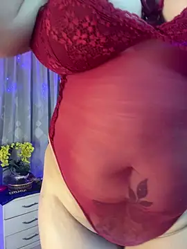 Snapshot of lonely_shewolf chatting on September 19, 2025, 9:48 pm lonely shewolf online show from September 19, 2025, 9:48 pm