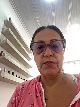 Snapshot of lonely_shewolf chatting on October 24, 2025, 12:56 pm lonely shewolf online show from October 24, 2025, 12:56 pm