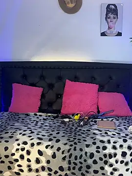 Snapshot of lonely_shewolf chatting on January 13, 2026, 6:13 pm lonely shewolf online show from January 13, 2026, 6:13 pm