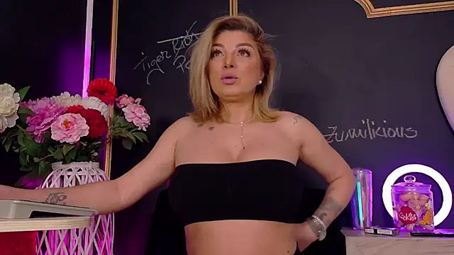 DeeaDiamondd online show from January 10, 2026, 8:21 pm