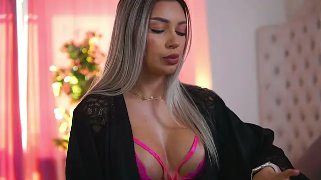 ArtTeasee online show from February 19, 2025, 9:28 am