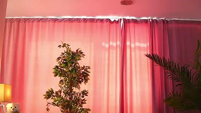 ArtTeasee online show from March 11, 2025, 9:56 am