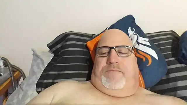 Bigbear0563 online show from February 9, 2025, 4:18 pm