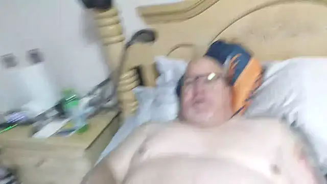 Bigbear0563 online show from March 4, 2026, 4:35 pm