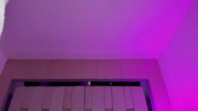 Emmily Savage online show from October 8, 2025, 11:30 am