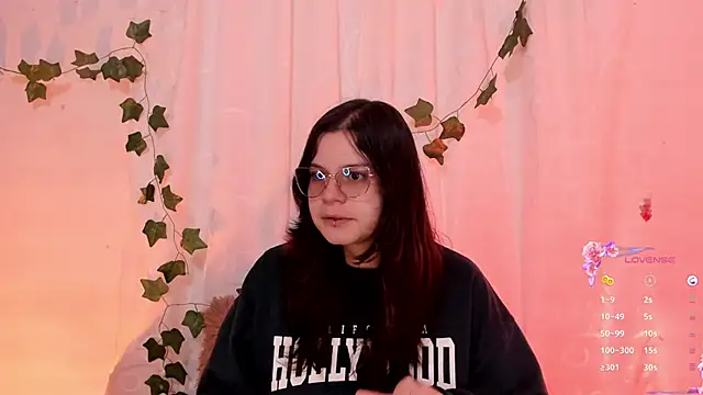 Mey moon online show from March 18, 2025, 10:15 pm