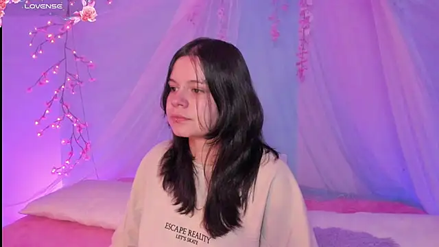 Mey moon online show from July 13, 2026, 2:03 am