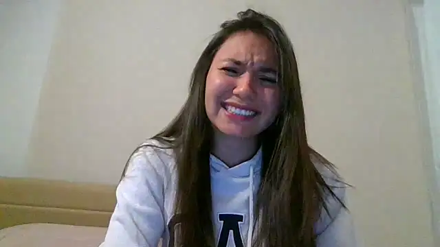  andygirl online show from April 10, 2026, 10:47 pm