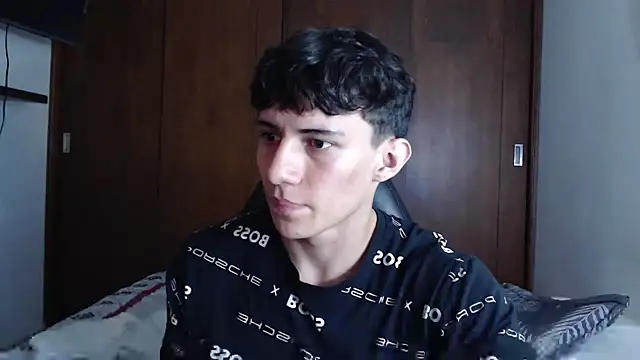 aresholland online show from March 7, 2025, 10:54 pm