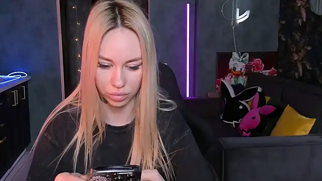 Blckmirrorr online show from February 6, 2026, 8:18 am